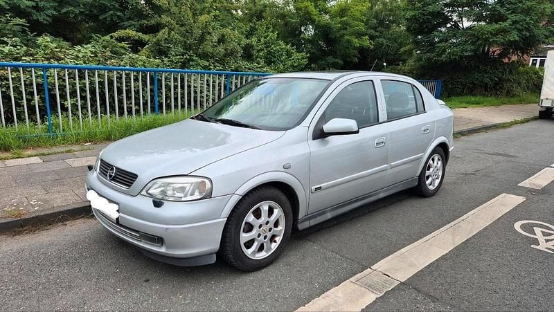 Gebraucht Opel Astra Elegance 125 PS (91 kW) 2002 Silber Limousine
