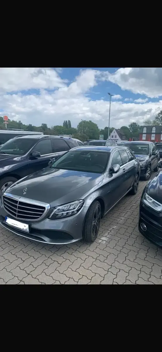 Gebraucht Mercedes C300 Exclusive 195 PS (143 kW) 2020 Andere farben Kombi