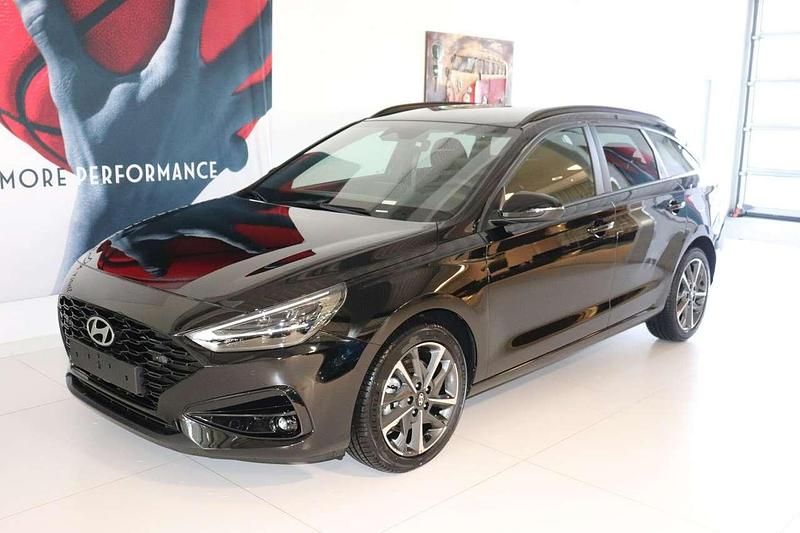 Abyss black pearl Neu 2024 Hyundai i30 GO! Limousine | 24.980 € (Fairer Preis) - Bild 1/4
