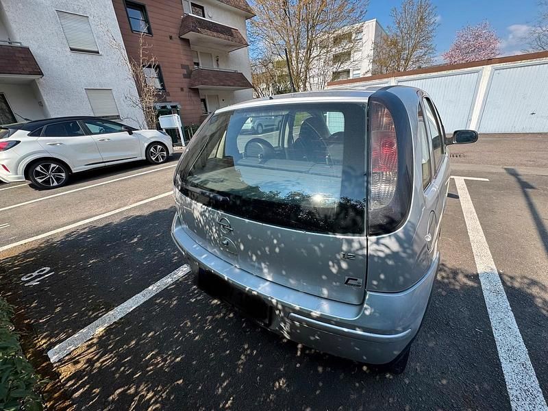 Usata Opel Corsa 75 CV (55 kW) 2004 Argento Utilitaria