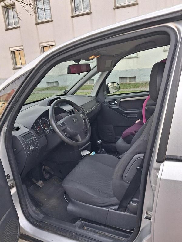 Gebraucht Opel Meriva 2007 Silber Van / Kleinbus