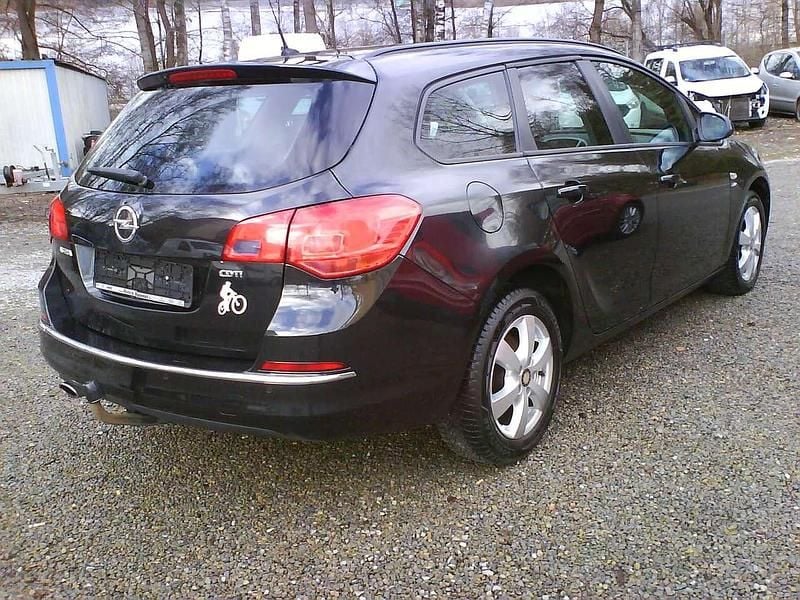 Gebraucht Opel Astra Active 165 PS (121 kW) 2013 Karbonschw graphitschw midnigh Kombi