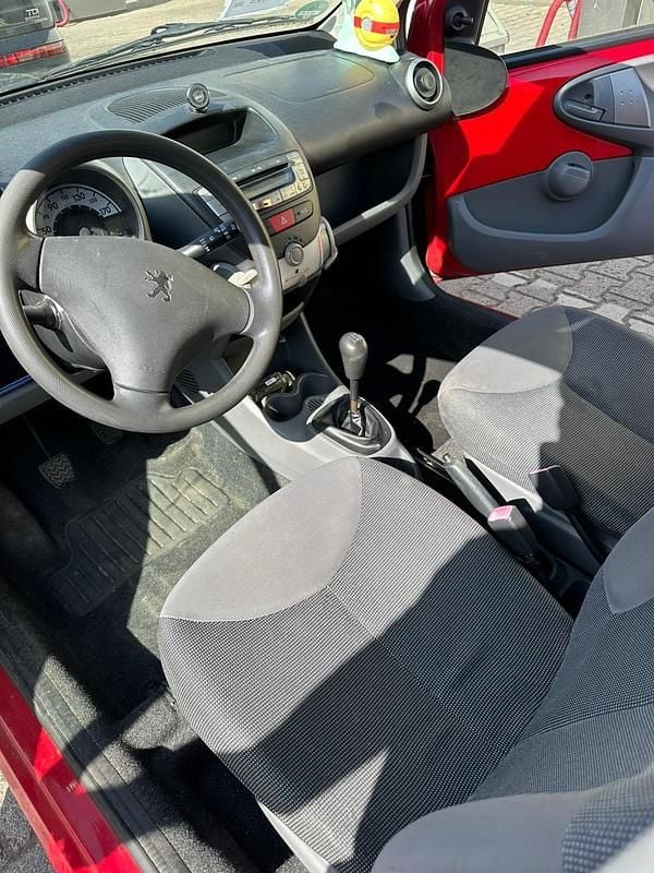 Gebraucht Peugeot 107 Filou 68 PS (50 kW) 2006 Rot Kleinwagen