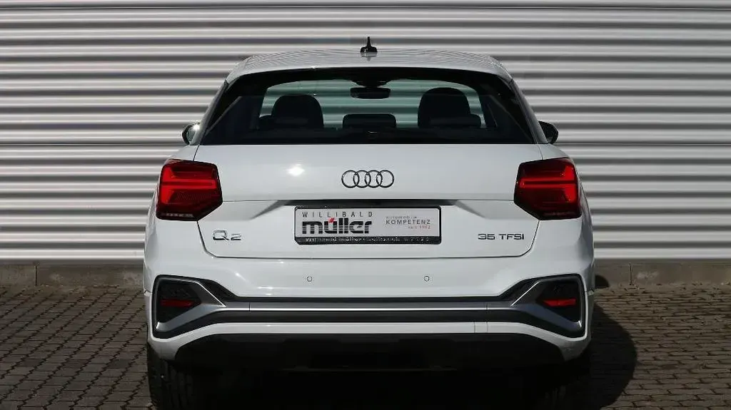 Gebraucht Audi Q2 S-Line 150 PS (110 kW) 2025 Weiß SUV