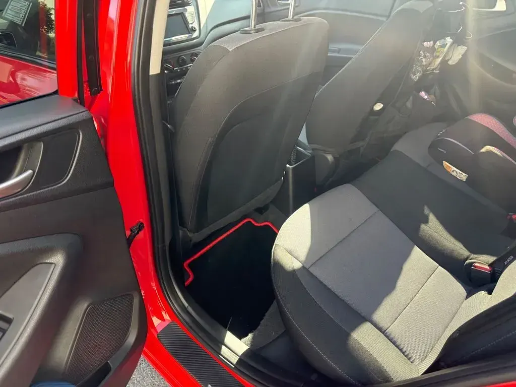 Gebraucht Hyundai i20 YES! 101 PS (74 kW) 2020 Rot Kleinwagen