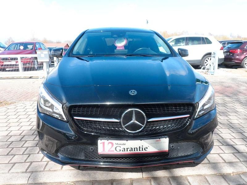 Gebraucht Mercedes CLA200 156 PS (114 kW) 2018 Schwarz Limousine