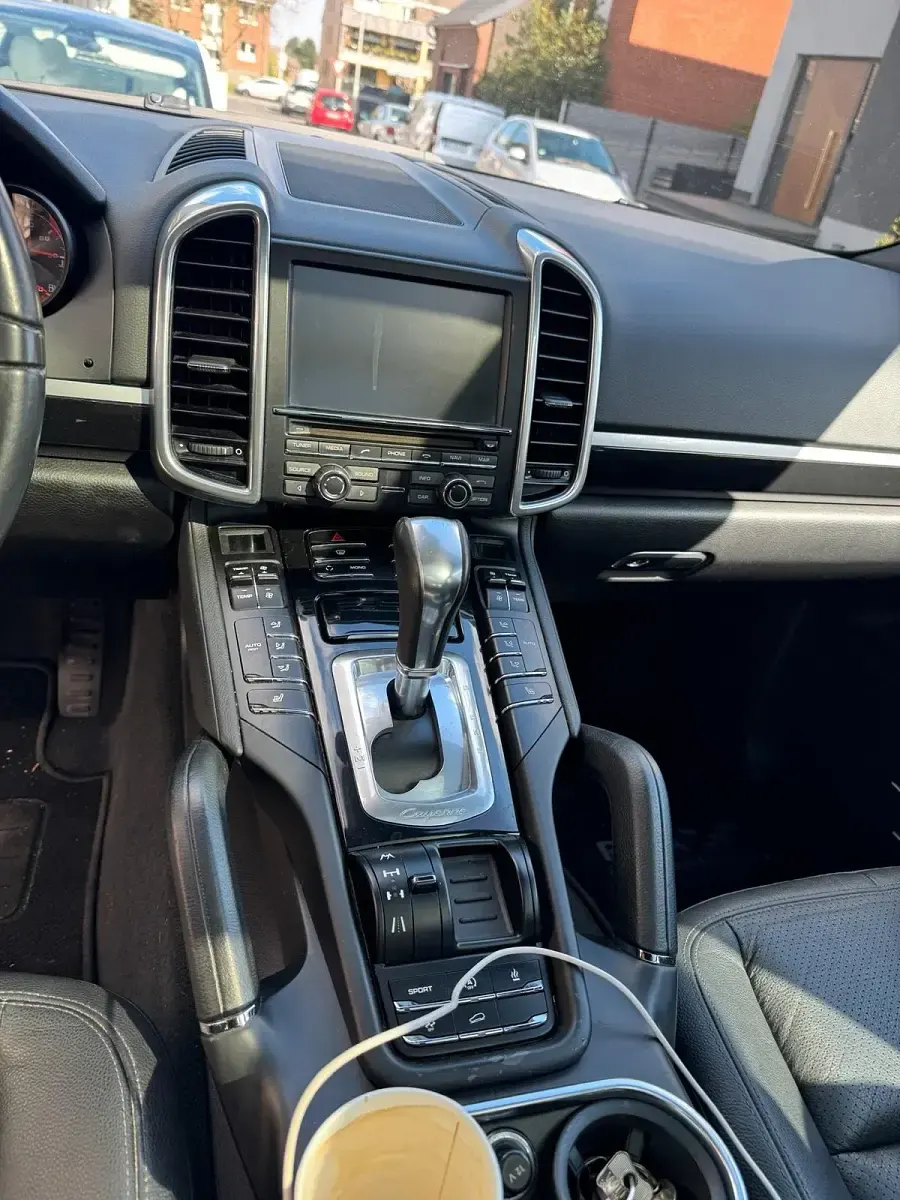 Usata Porsche Cayenne 245 CV (180 kW) 2012 Nero SUV