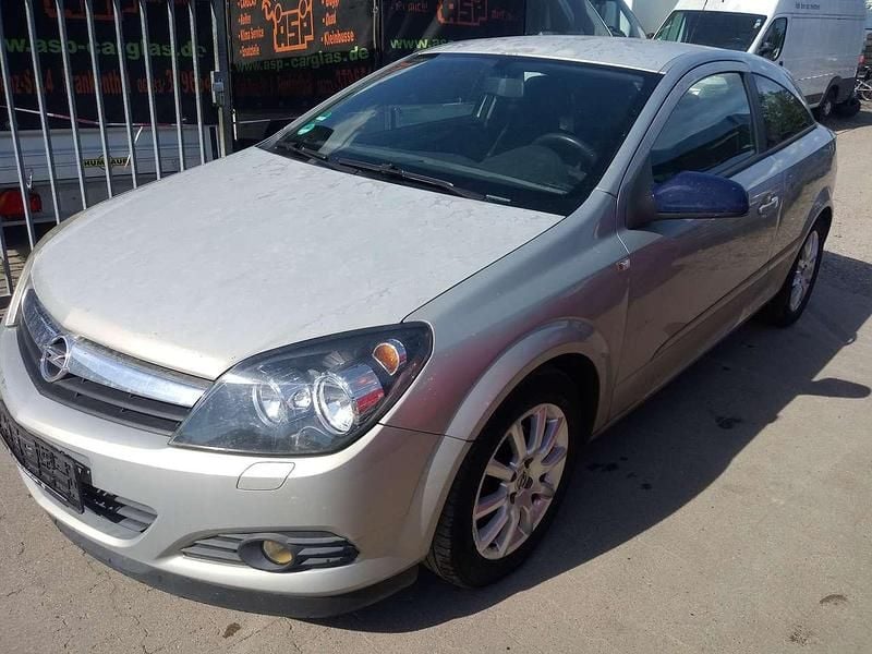 Gebraucht Opel Astra GTC 105 PS (77 kW) 2006 Silber Coupé