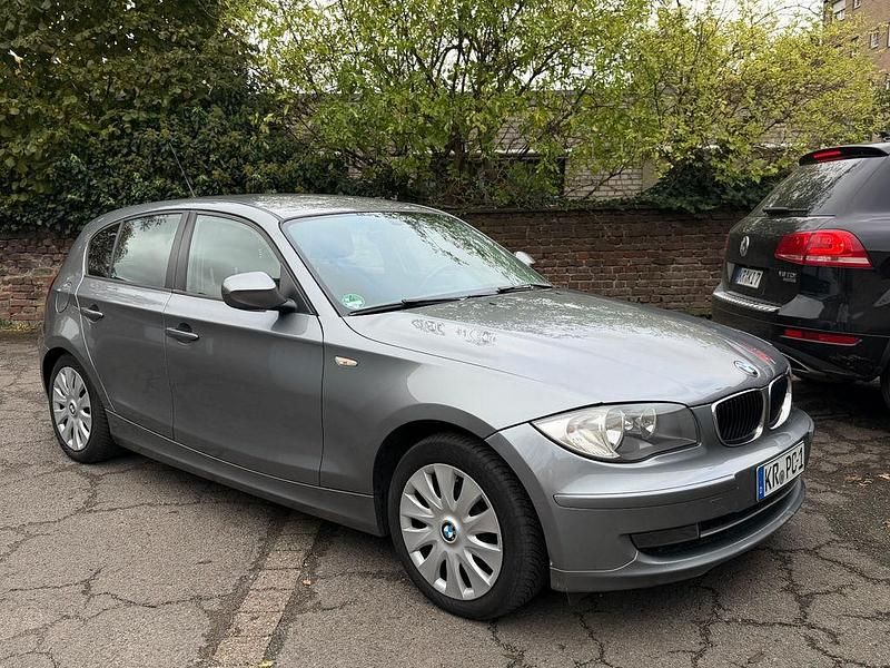 Gebraucht 2011 BMW 118 Advantage Kleinwagen | 5.450 € (Superpreis) - Bild 1/4