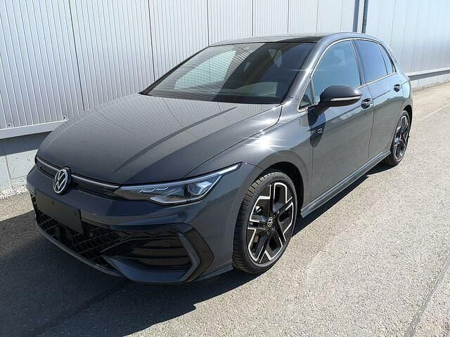 Delfingrau metallic Neu 2025 VW Golf VIII Pro Kleinwagen | 37.990 € (Guter Preis) - Bild 1/2