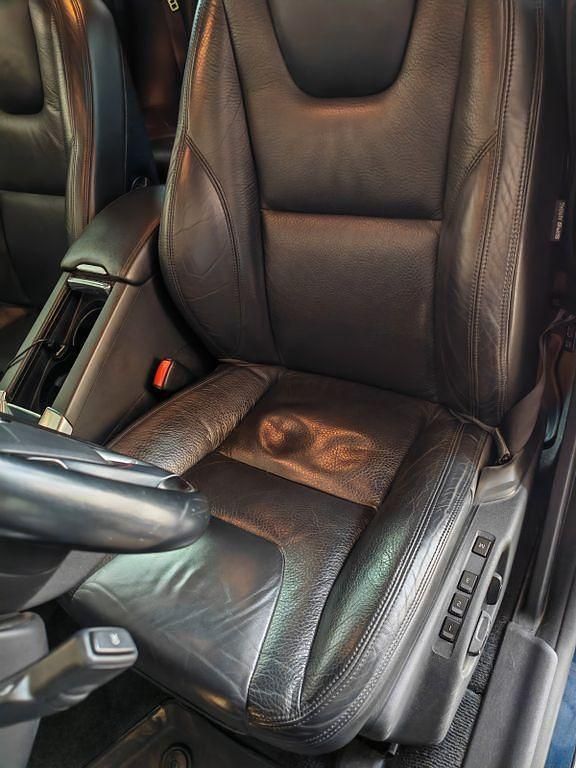 Gebraucht Volvo V60 Summum 218 PS (160 kW) 2013 Blau Kombi