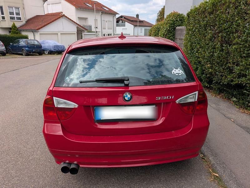Gebraucht BMW 330 Performance 272 PS (200 kW) 2007 Rot Kombi