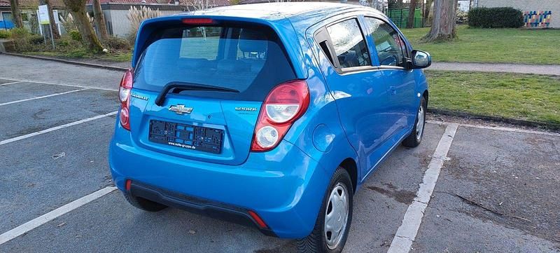 Gebraucht Chevrolet Spark LT 68 PS (50 kW) 2014 Blau Kleinwagen