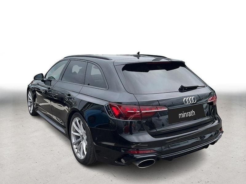 Gebraucht Audi RS4 Ambiente 450 PS (330 kW) 2024 Mythosschwarz metallic Kombi