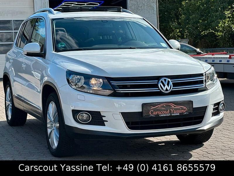 Weiß Gebraucht 2015 VW Tiguan Sportline SUV | 12.490 € (Guter Preis) - Bild 1/4