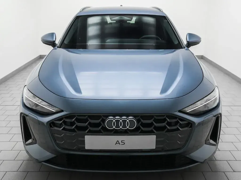 Neu Audi A5 Advanced 299 PS (219 kW) 2025 Blau Kombi