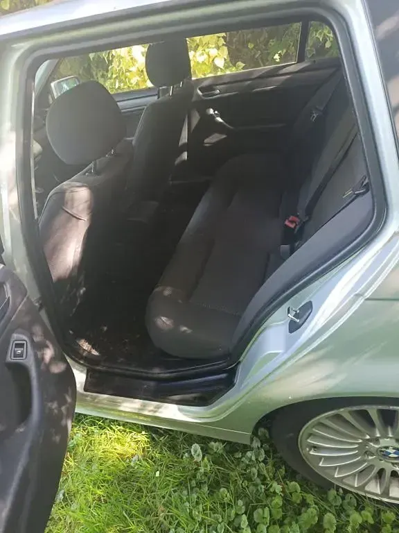 Gebraucht BMW 318 143 PS (105 kW) 2002 Silber Kombi