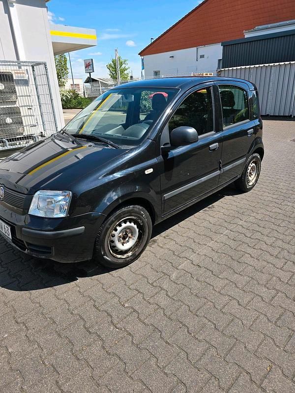 Schwarz Gebraucht 2012 Fiat Panda Kleinwagen | 2.900 € (Guter Preis) - Bild 1/4