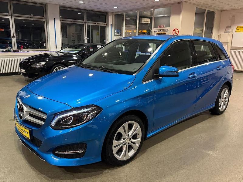 Gebraucht Mercedes B220 184 PS (135 kW) 2015 Suedseeblau  metalliclack Van / Kleinbus