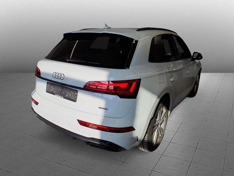 Gebraucht Audi Q5 S-Line 299 PS (219 kW) 2023 Gletscherweiß metallic SUV