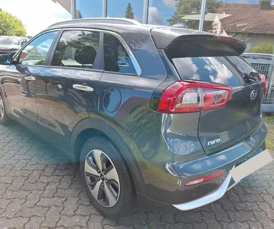 Occasion Kia Niro Vision 141 ch (103 kW) 2019 Gris SUV