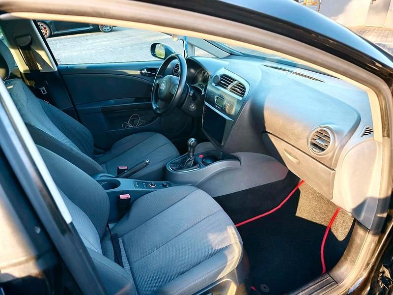 Usado Seat Leon 150 HP (110 kW) 2006 Preto Citadino