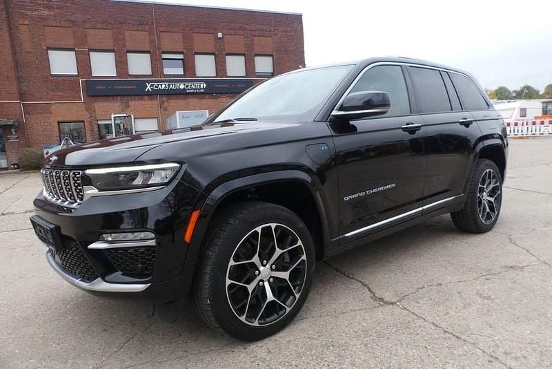 Schwarz Gebraucht 2023 Jeep Grand Cherokee Summit SUV | 67.950 € (Superpreis) - Bild 1/4