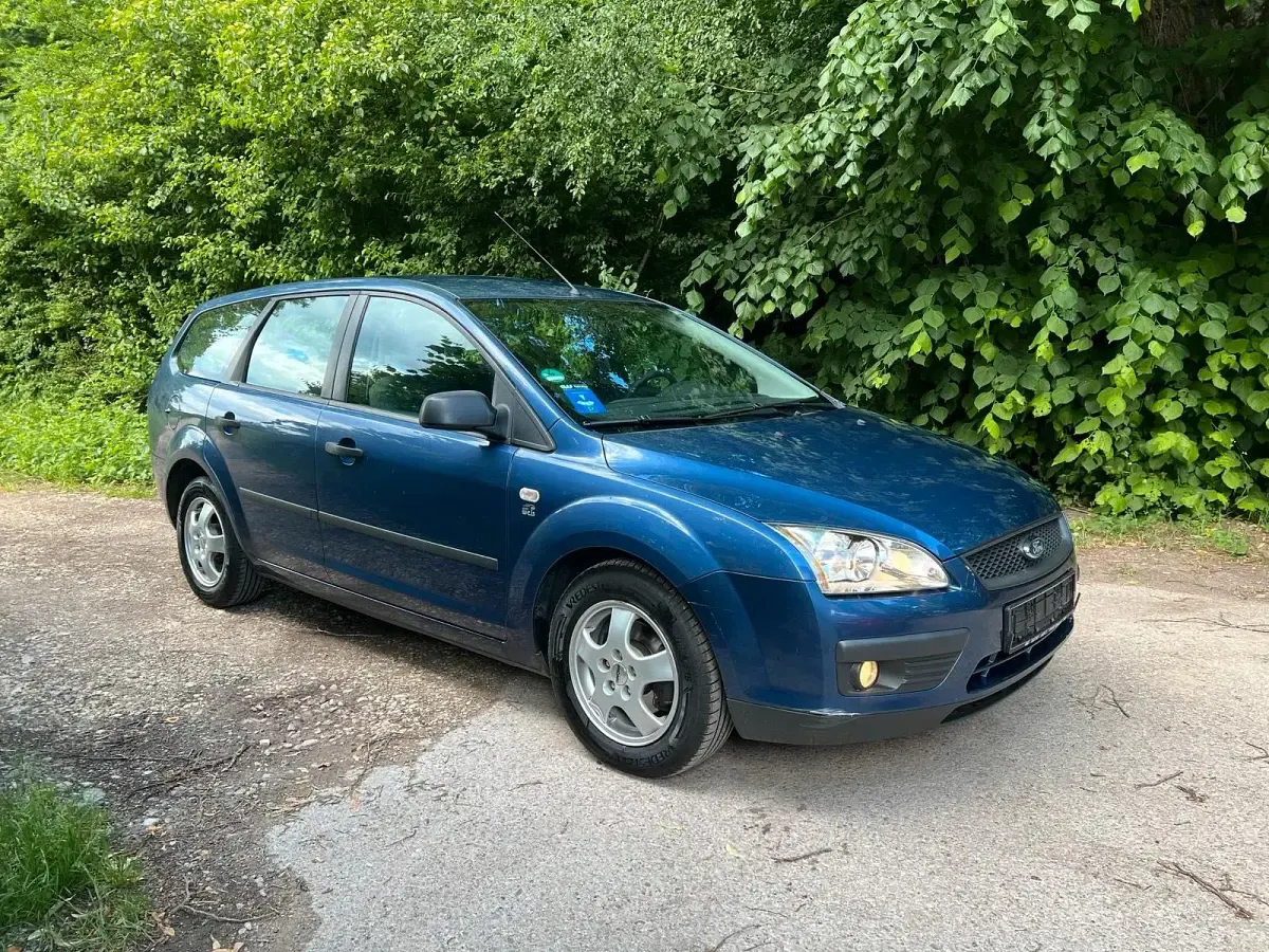 Gebraucht Ford Focus 125 PS (91 kW) 2006 Blau Kombi