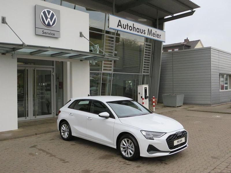 Neu Audi A3 Ambiente 150 PS (110 kW) 2025 Arkonaweiß Limousine