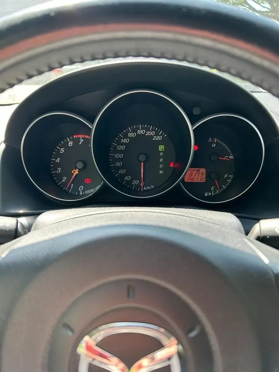 Używany Mazda 3 105 KM (77 kW) 2004 Sedan/Limuzyna