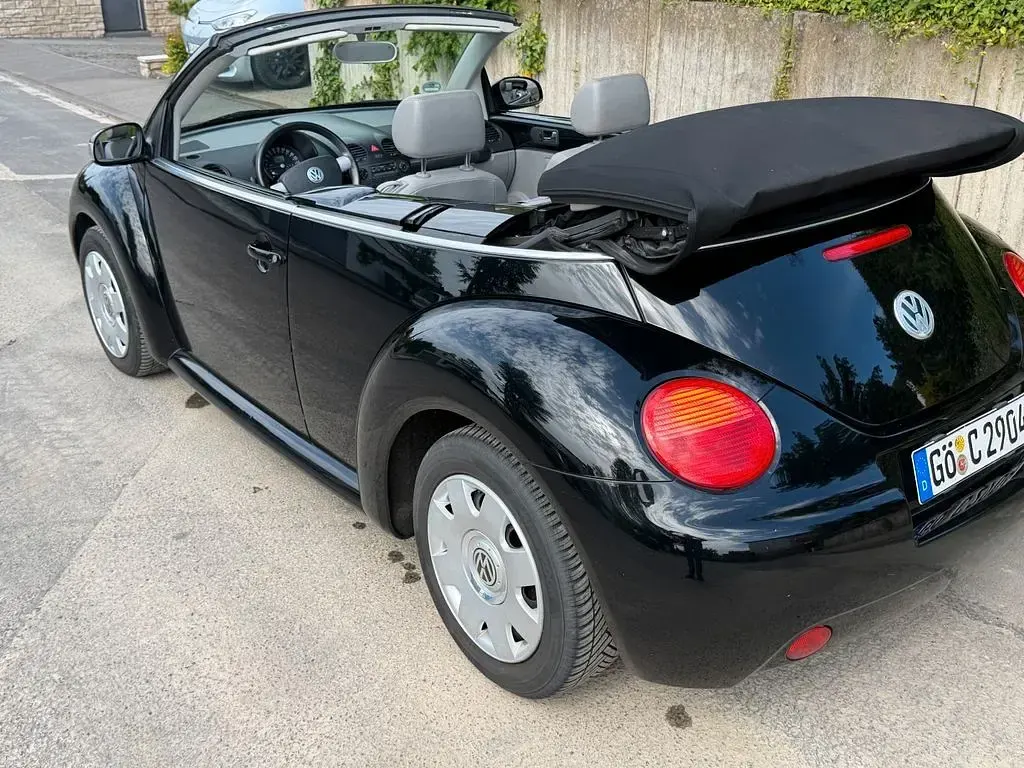 Gebraucht VW New Beetle Cabriolet Highline 116 PS (85 kW) 2004 Schwarz Cabrio