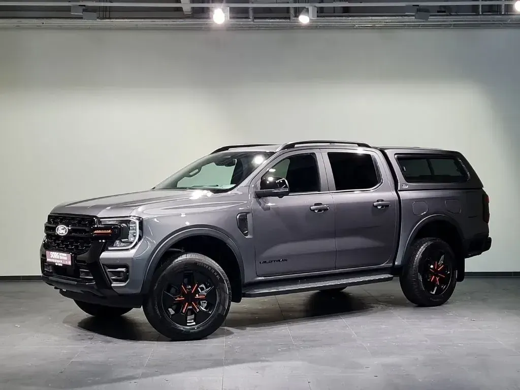 Neu Ford Ranger Wildtrack 281 PS (206 kW) 2026 Carbonizedgrey met. Pickup