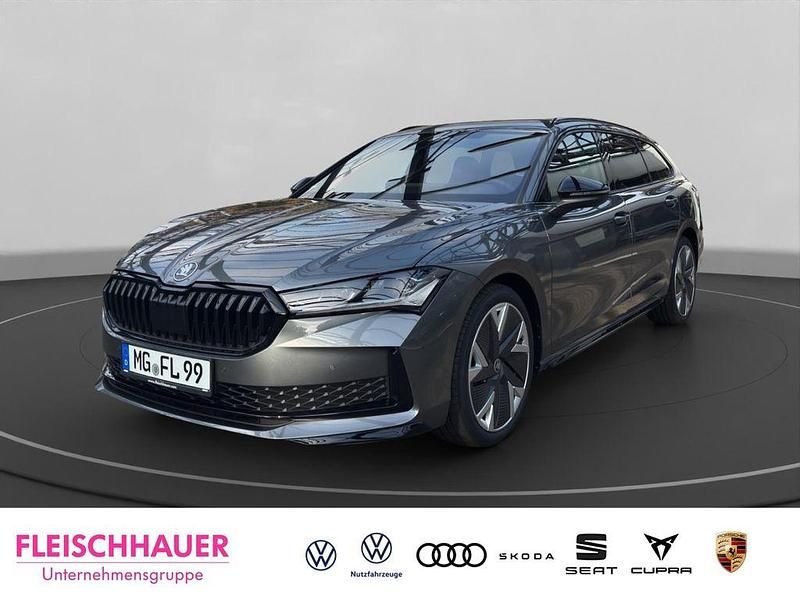 Grau Gebraucht 2025 Skoda Superb SportLine Kombi | 46.970 € - Bild 1/4