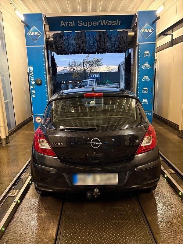 Gebraucht Opel Corsa 75 PS (55 kW) 2009 Schwarz Kleinwagen