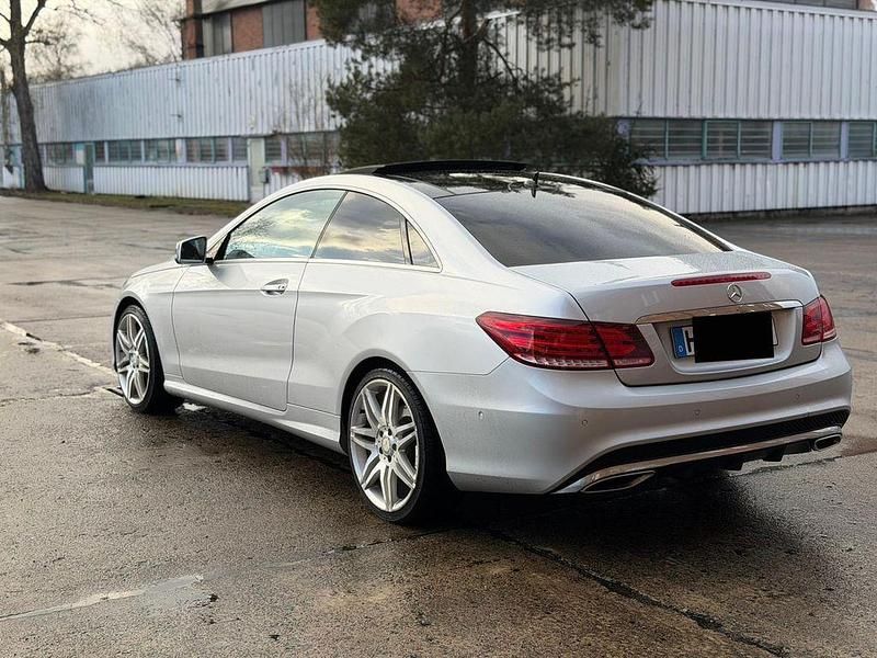 Gebraucht Mercedes E400 AMG 333 PS (244 kW) 2013 Silber Coupé