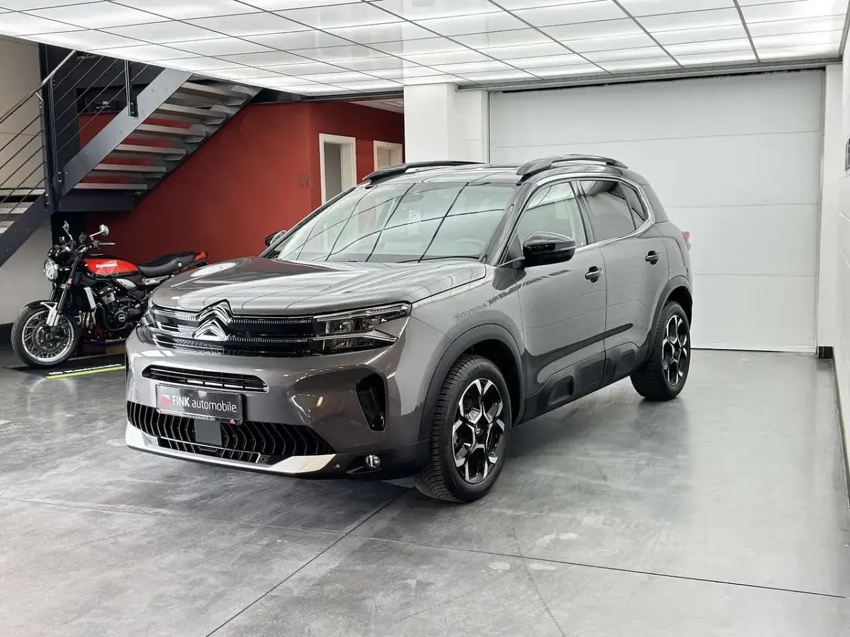 Gebraucht Citroën C5 Aircross 145 PS (106 kW) 2025 Lackierung platiniumgrau/typ SUV