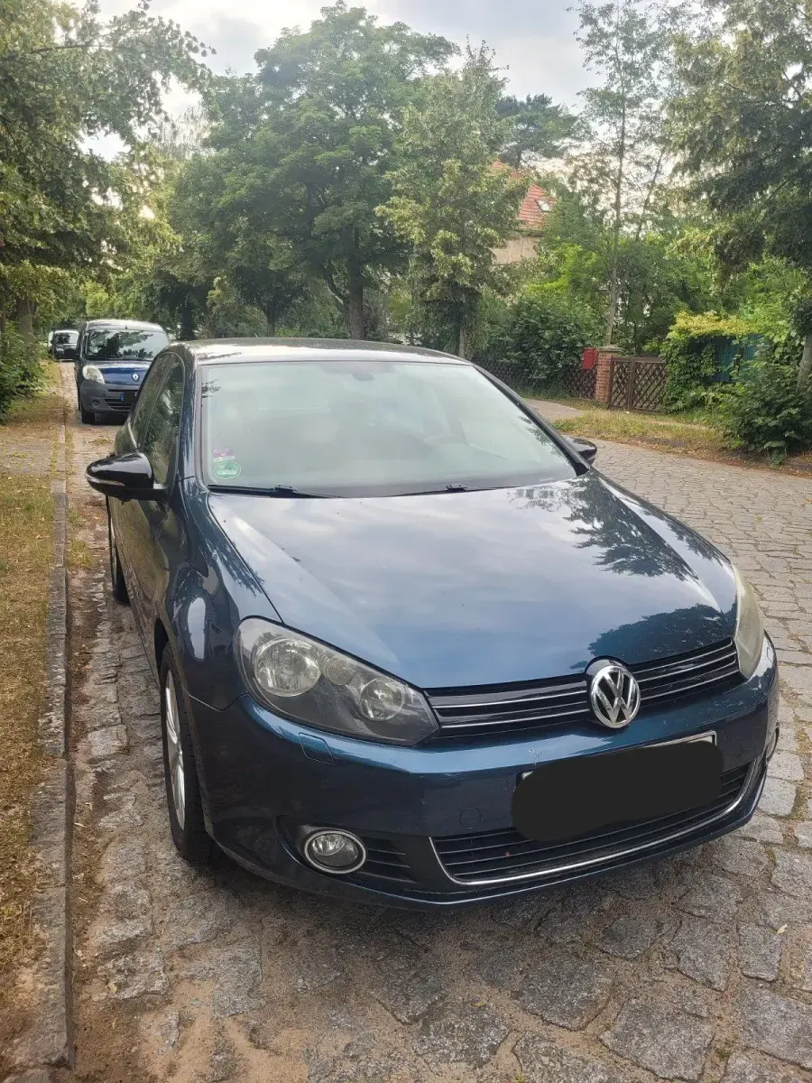 Gebraucht VW Golf VI Style 105 PS (77 kW) 2011 Blau Kleinwagen