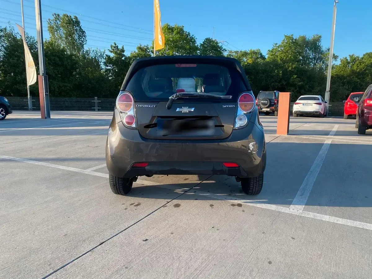 Second-hand Chevrolet Spark 68 CP (50 kW) 2011 Gri Hatchback