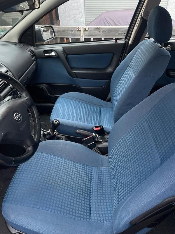 Usata Opel Astra 84 CV (61 kW) 2003 Grigio Berlina