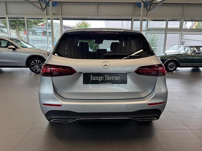 Gebraucht Mercedes 220 190 PS (139 kW) 2024 Metalliclack hightechsilber (metallic) Kombi