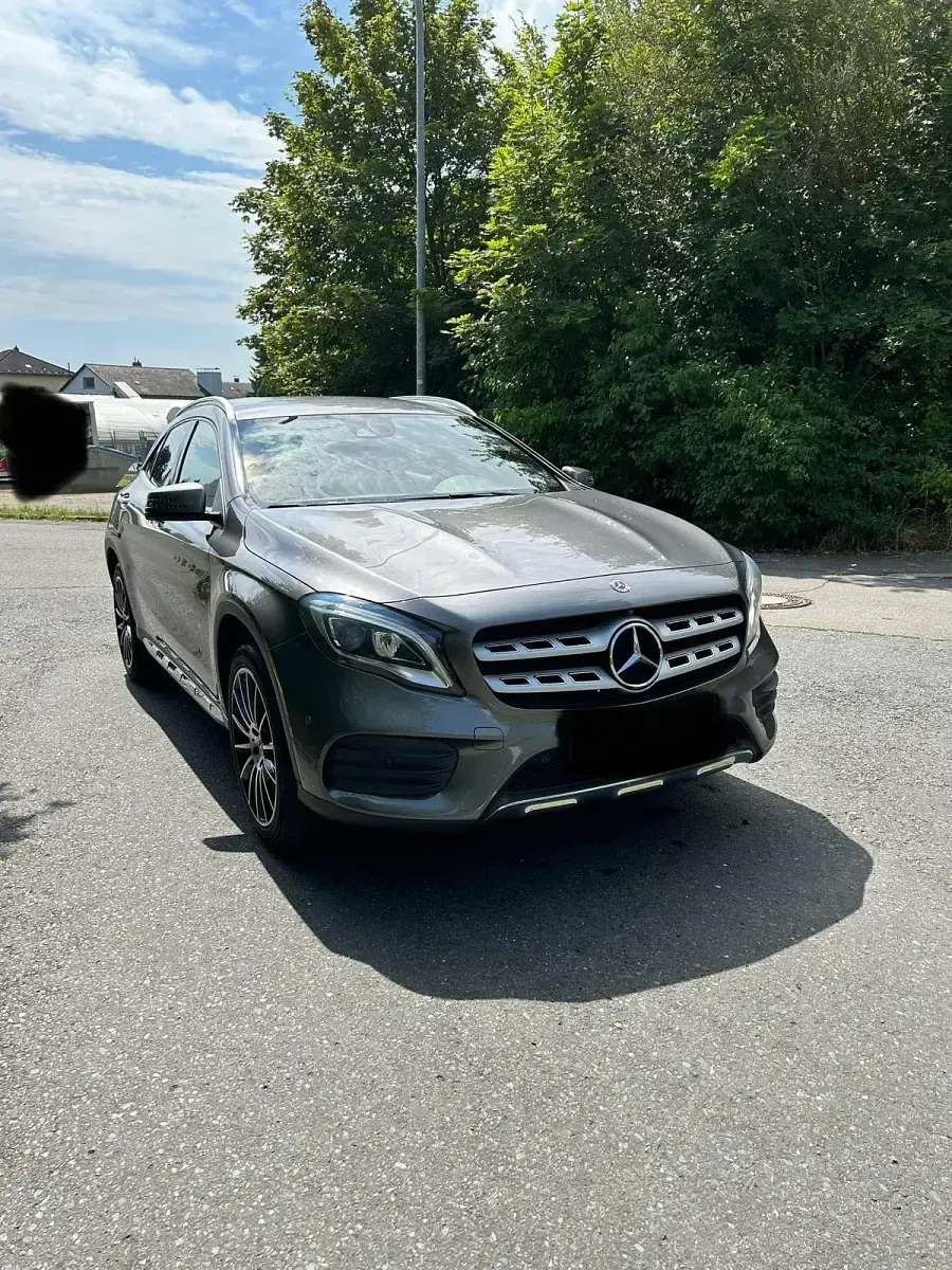 Gebraucht Mercedes GLA180 AMG line 2017 Grau SUV