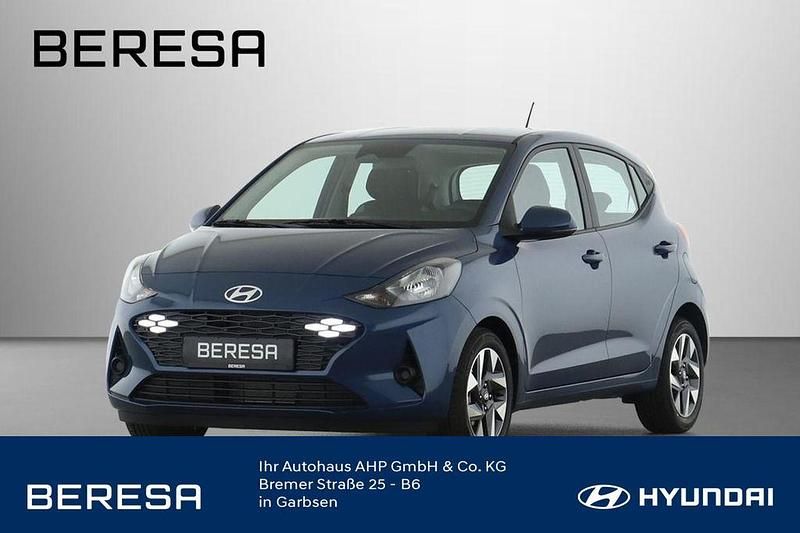 Blau Neu 2025 Hyundai i10 Trend Kleinwagen | 17.390 € (Fairer Preis) - Bild 1/4