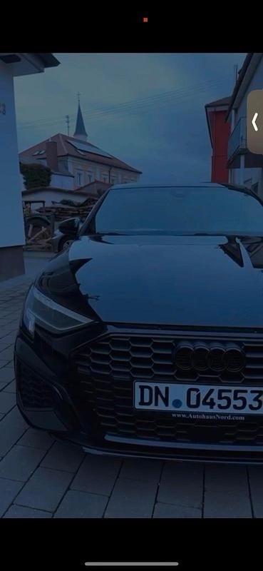 Schwarz Gebraucht 2022 Audi A3 S-Line Limousine | 29.999 € - Bild 1/4
