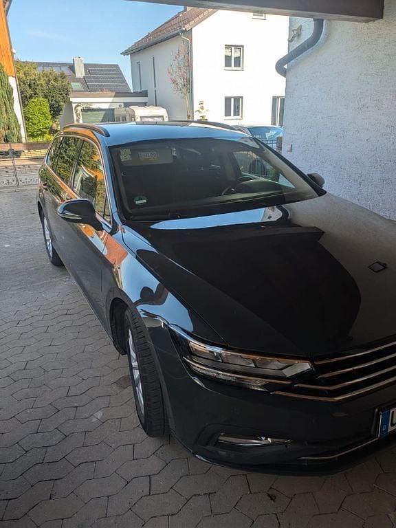 Gebraucht 2020 VW Passat Business Kombi | 19.990 € (Guter Preis) - Bild 1/4