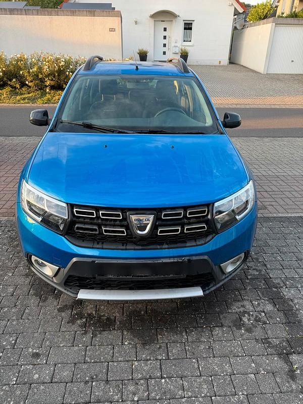 Blau Gebraucht 2018 Dacia Sandero Kleinwagen | 7.000 € (Guter Preis) - Bild 1/4