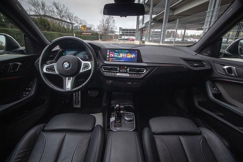 Gebraucht BMW 218 Performance 136 PS (100 kW) 2024 Weiß Limousine