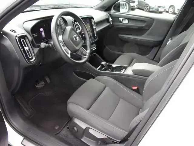 Gebraucht Volvo XC40 Plus 169 kW (231 PS) 2023 Weiß SUV