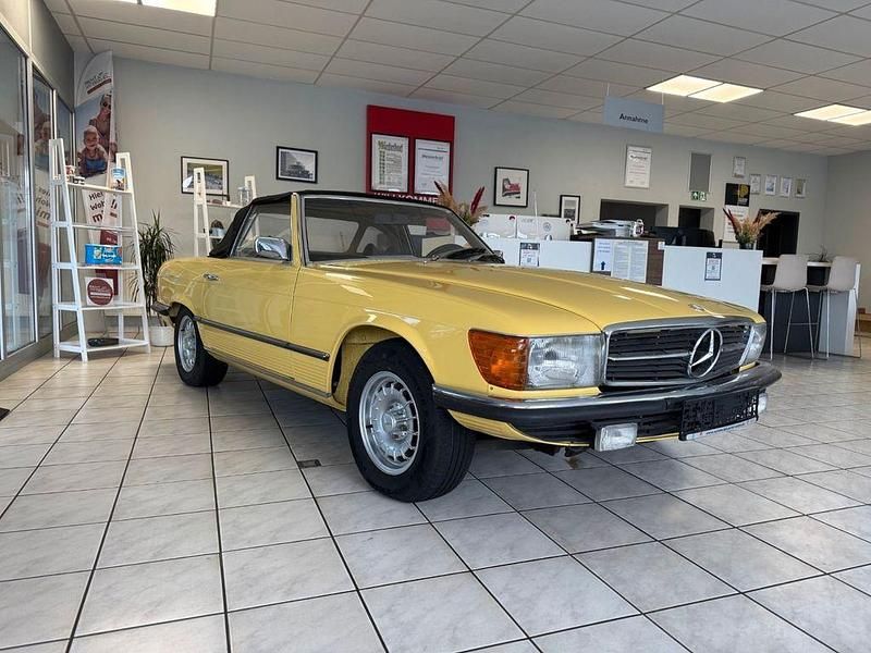 Gebraucht Mercedes SL350 194 PS (142 kW) 1973 Gelb Cabrio