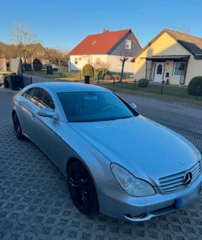 Gebraucht Mercedes CLS350 272 PS (200 kW) 2004 Silber Coupé