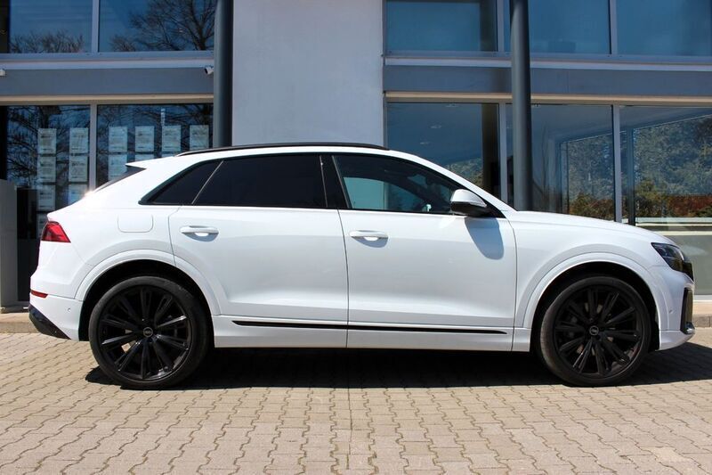 Gebraucht Audi Q8 S-Line 286 PS (210 kW) 2024 Weiß SUV